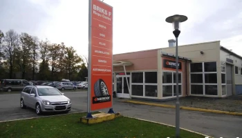 Briks-F Sia, Autocentrs - Cēsis