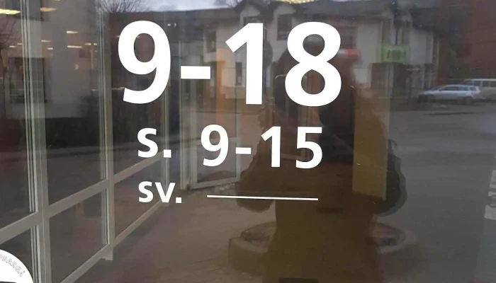 Cesu Klets Tirdzniecibas Un Darijumu Centrs Visi - Cēsis