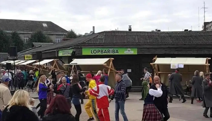 Cesu Tirgus Videoklipi - Cēsis
