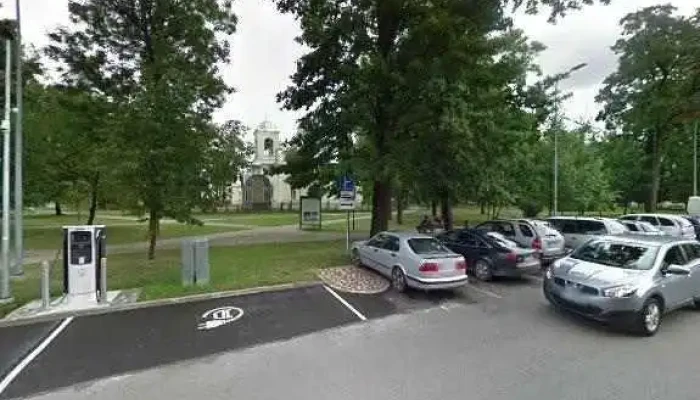 E -  Mobi Charging Station Ielas Attels Un 360deg - Rēzekne
