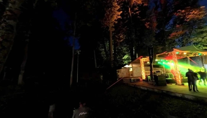 Jaunpils Parka Estrade Ielas Attels Un 360deg - Jaunpils