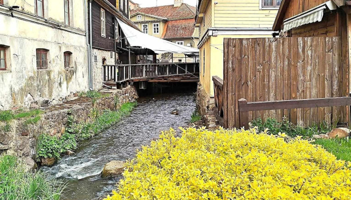Jelgavas ielas 1a stāvvieta - Kuldīga