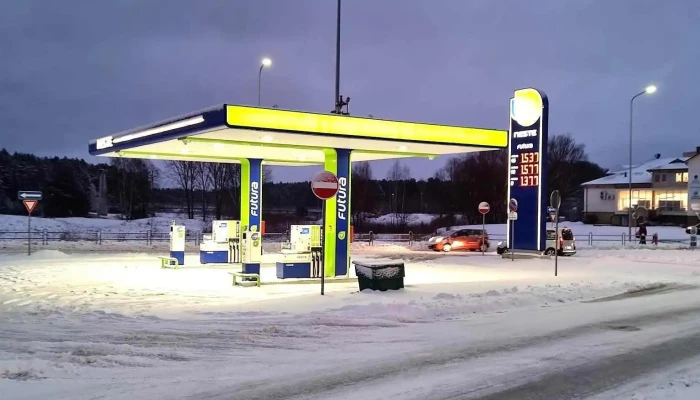 Neste Valmiera Ii Dus Degvielas Uzpildes Stacija - Valmiera