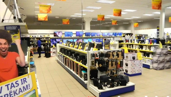 Rd Electronics -  Iekspuse - Saldus