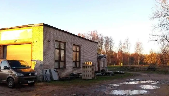 Trīs saujas Sia, ražošanas cehs, administrācija - Alojas Pagasts